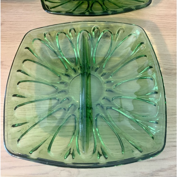 Green Glass Two Part Divided Relish Plate Square Optic 7in Set Of 3 - Picture 10 of 11